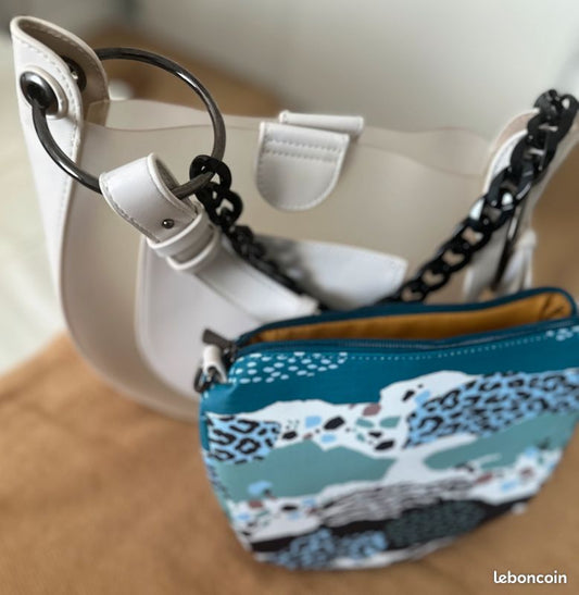 Transparent girlie bag